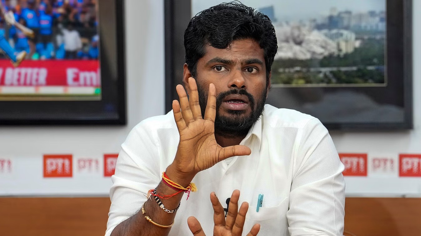 "திமுக ஆட்சியில் தமிழகம் 50 ஆண்டுகள் பின்னோக்கிச் சென்றுவிட்டது" - அண்ணாமலை காட்டம்