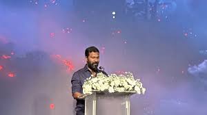 தயாரிப்பு நிறுவனத்தை மூடுவதாக அறிவித்தார் வெற்றிமாறன் !