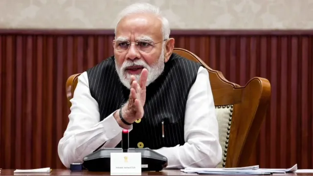 “தேவையற்ற வெளிநாட்டு பயணம், தங்கம் வாங்குவதை தவிர்க்கவும்” - பிரதமர் மோடி அறிவுரை!