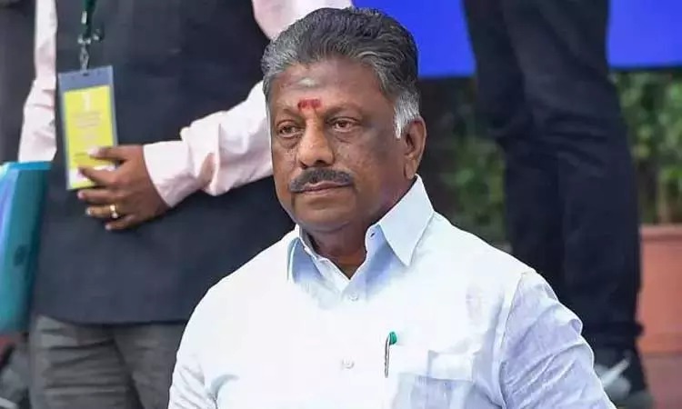 "நானும் தேசியக் கூட்டணியும்": அமித் ஷாவுடன் பேசியது குறித்துச் சென்னை திரும்பிய ஓ.பி.எஸ். பேட்டி!