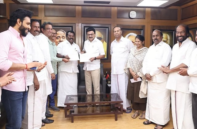தமிழக சட்டப்பேரவைத் தேர்தல்: திமுக - காங்கிரஸ் இடையே தொகுதிப் பங்கீடு ஒப்பந்தம் கையெழுத்து!