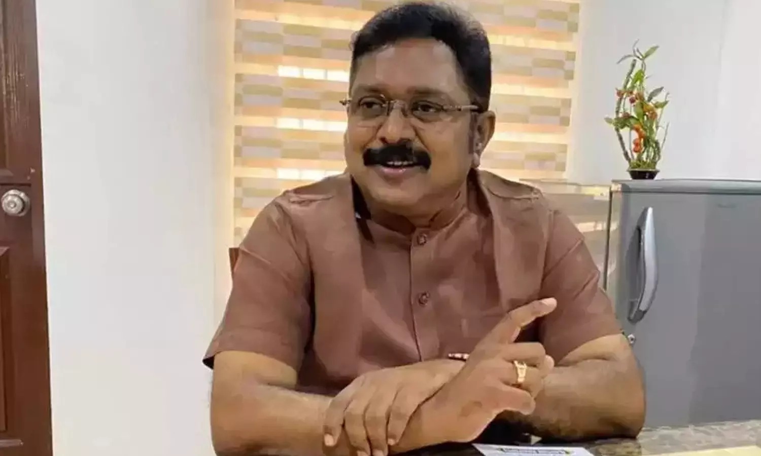 கரூர் கூட்ட நெரிசல்: "விஜய் தார்மீக பொறுப்பேற்க வேண்டும்.." - டிடிவி தினகரன் குற்றச்சாட்டு!