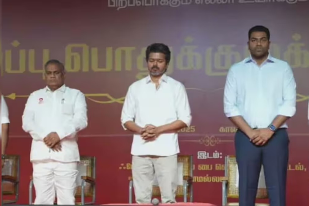 தவெகவின் முக்கியத் தீர்மானம்: "முதல்வர் வேட்பாளர் விஜய்!" - சிறப்புப் பொதுக்குழுவில் அதிகாரபூர்வ அறிவிப்பு