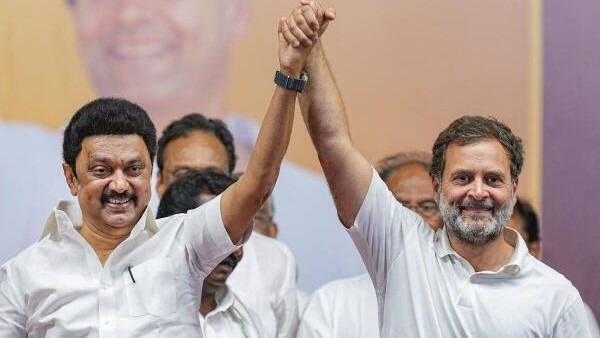 திமுகவிலிருந்து விலகிய காங்கிரஸ்? தமிழக அரசியலில் புதிய சமன்பாடு உருவாகிறதா!