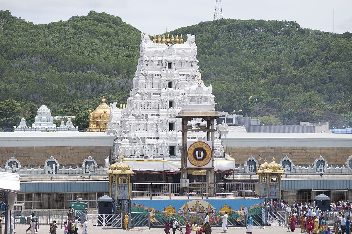 திருப்பதி உண்டியல் காணிக்கைத் திருட்டு: உண்மைதான் என்று தேவஸ்தான முன்னாள் ஊழியர் ரவிக்குமார் ஒப்புதல் வீடியோ வெளியீடு!