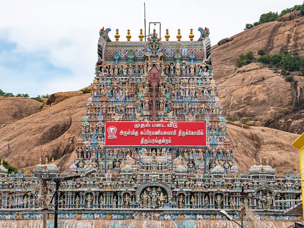 திருப்பரங்குன்றம் மலை மீது ஏற 4-ஆவது நாளாக நீடிக்கும் தடை! - உச்ச நீதிமன்றத்தை நாடிய அரசு!