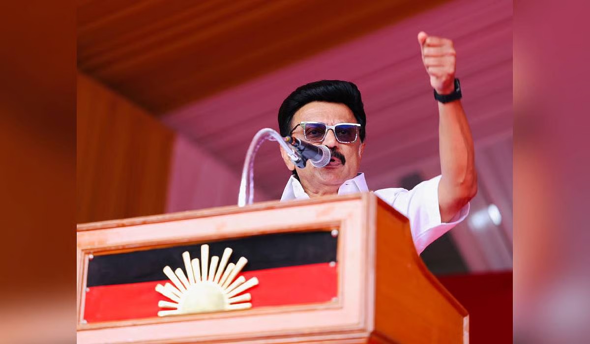 இல்லத்தரசி கூப்பன் 2.0!” – QR கோடு அஸ்திரத்துடன் ஸ்டாலின் புதிய மாஸ்டர் பிளான்