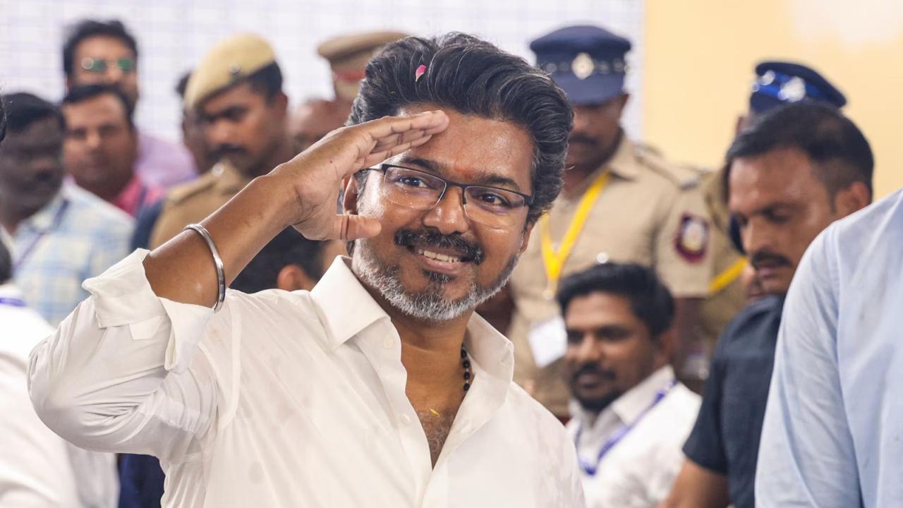 நாளை முதல்வராகும் விஜய்? யாரெல்லாம் அமைச்சர்கள்... கசிந்த அதிரடி பட்டியல்!