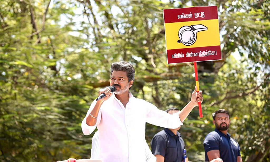 காரைக்குடியில் இன்று தவெக தலைவர் விஜய் அதிரடிப் பிரச்சாரம்: தொண்டர்கள் உற்சாகம்!