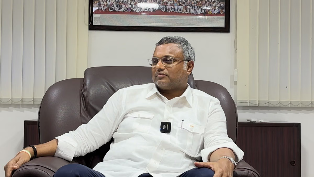 “எங்களுக்காக திமுக கவலைப்பட வேண்டாம்” - கனிமொழிக்கு கார்த்தி சிதம்பரம் பதிலடி!