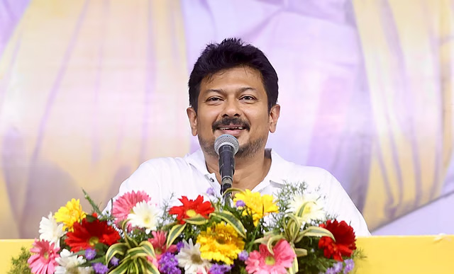 மக்களை காப்போம், தமிழகத்தை மீட்போம்’ என்பதற்கு பதிலாக பாஜகவிடமிருந்து அதிமுகவை மீட்டெடுங்கள். எடப்பாடி பழனிசாமிக்கு  துணை முதல்வர் உதயநிதி ஸ்டாலின் வேண்டுகோள்!