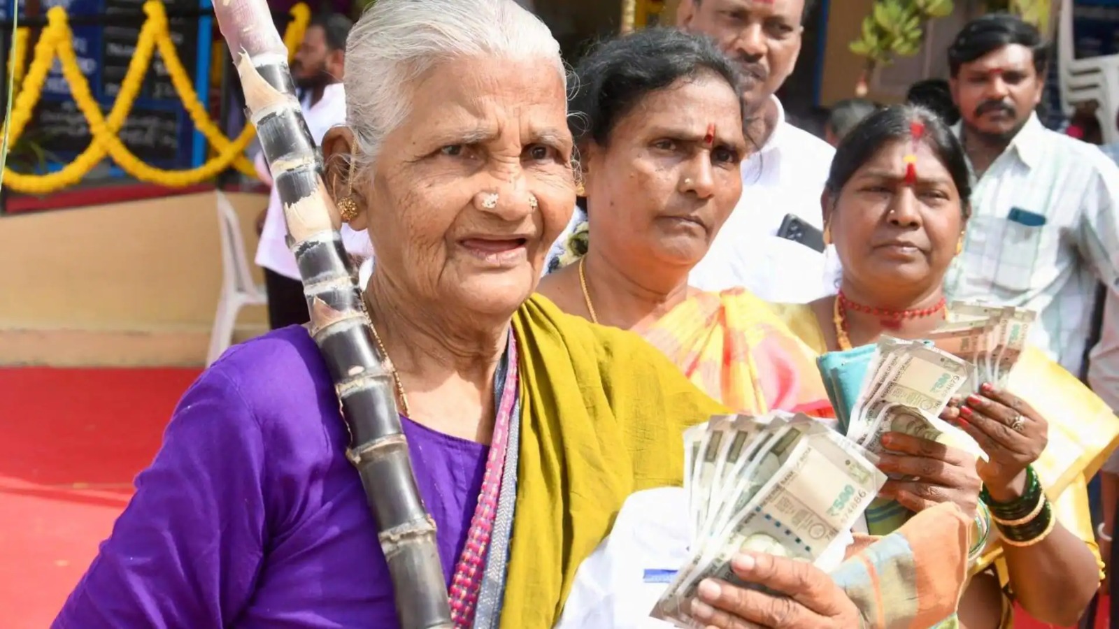 பொதுமக்களுக்கு முக்கிய அறிவிப்பு: பொங்கல் பரிசுத் தொகுப்பு இன்றும் விநியோகம்!