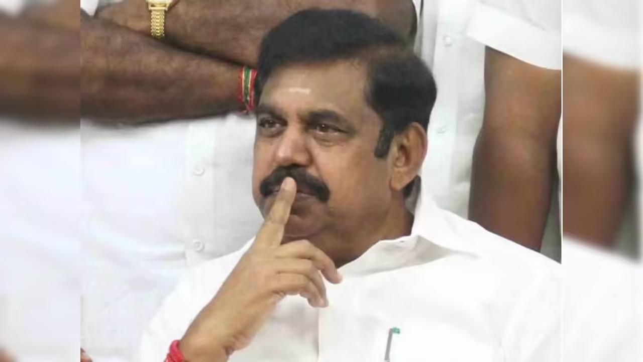 ஈபிஎஸ் கட்டுப்பாட்டில் சிக்கல்... கையில் இருந்து நழுவிய 25 எம்எல்ஏக்கள்? அதிமுகவில் புதிய அதிர்ச்சி!