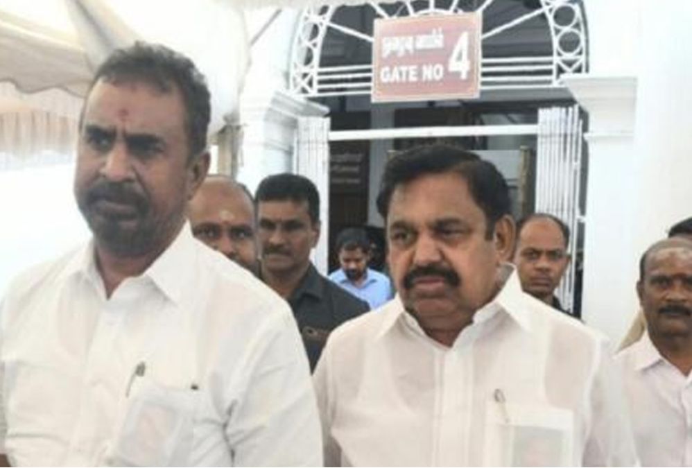 தமிழ்நாடு சட்டமன்றக் கூட்டத்தொடர் தேதி குறிப்பிடாமல் ஒத்திவைப்பு: இருமல் மருந்து விவகாரம் தொடர்பாக அதிமுக வெளிநடப்பு!