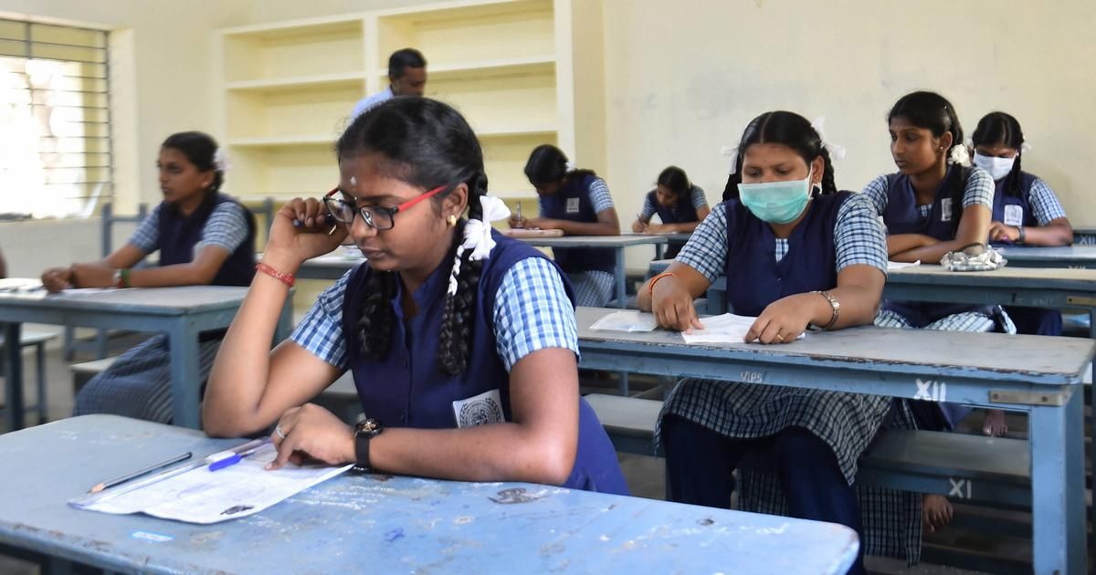 10ம் வகுப்பு பொதுத்தேர்வு முடிவுகள் வெளியீடு! மாணவர்கள் உற்சாகம்.. பள்ளிகளில் கொண்டாட்டம்