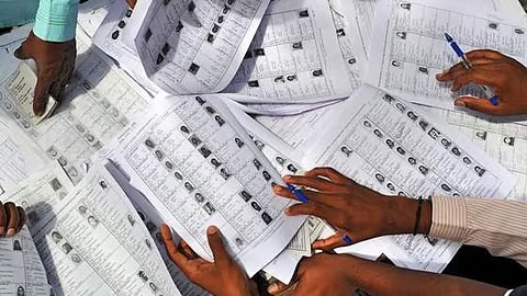 வாக்காளர் பட்டியலில் பெயர் இல்லையா? கவலை வேண்டாம்: சரிசெய்ய எளிய வழிமுறைகள்!