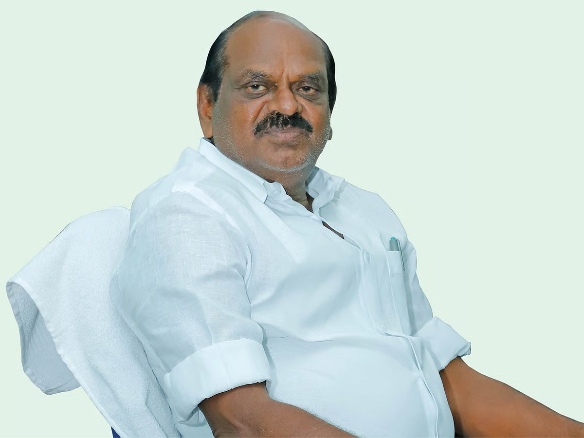 அதிமுகவில் இருந்து விலகல்: எம்.எல்.ஏ பதவியை ராஜினாமா செய்து திமுகவில் இணைந்தார் வைத்திலிங்கம்!