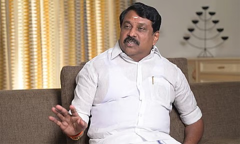 கல்வி நிலையங்களை கலையரங்குகளாக மாற்ற முயற்சிக்கிறாரா முதல்-அமைச்சர் விஜய்? நயினார் நாகேந்திரன் கண்டனம்