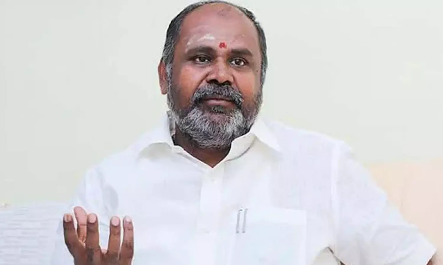 ஃபாஸ்கான் முதலீட்டு மறுப்பு: "திமுகவின் வாக்குறுதிகள் வெறும் வார்த்தைகளே" - ஆர்.பி.உதயகுமார் குற்றச்சாட்டு!
