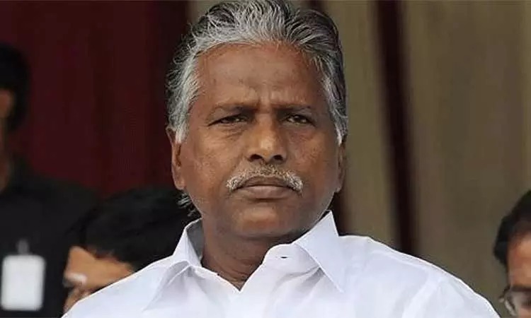 "புரட்சி தளபதி விஜய் என்று சொல்ல வெட்கமாக இல்லையா?" - செங்கோட்டையனை கடுமையாகச் சாடிய கே.பி.முனுசாமி!