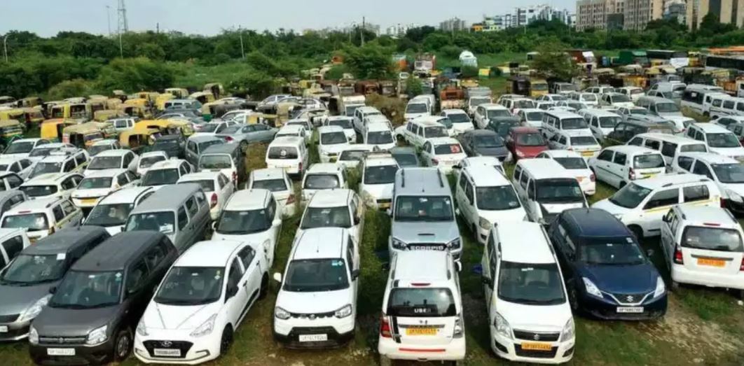 பழைய  வாகனங்களை புதுப்பிக்கும் கட்டணம் உயர்வு