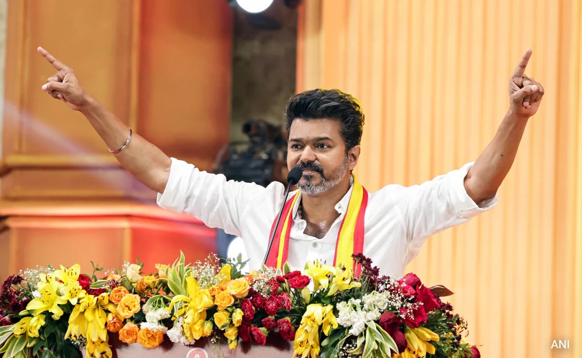 காஞ்சீபுரத்தில் இன்று மக்களைச் சந்திக்கிறார் விஜய்: 2 ஆயிரம் பேருக்கு மட்டுமே அனுமதி – நுழைவுச் சீட்டு கட்டாயம்!