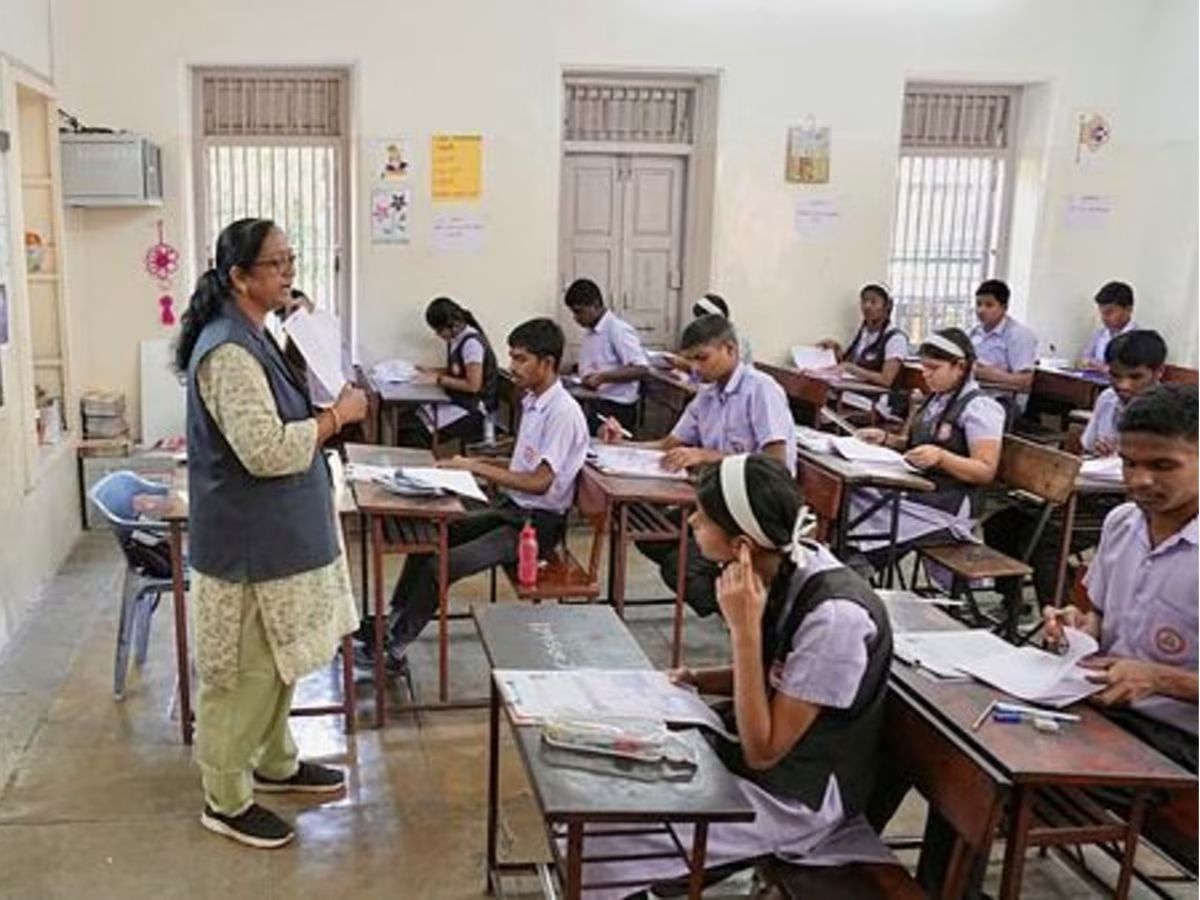 காலாண்டு விடுமுறையில் சிறப்பு வகுப்புகள் கூடாது: தனியார் பள்ளிகள் இயக்குநரகம் கண்டிப்பு!