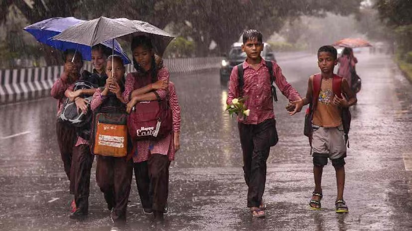 'மோந்தா' புயல் எச்சரிக்கை: புதுச்சேரி மாநிலம் ஏனாமில் பள்ளி, கல்லூரிகளுக்கு 3 நாட்கள் விடுமுறை அறிவிப்பு!