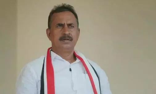 அதிமுக உள்கட்சி பரபரப்புக்கு முற்றுப்புள்ளி வைத்த எஸ்பி வேலுமணி