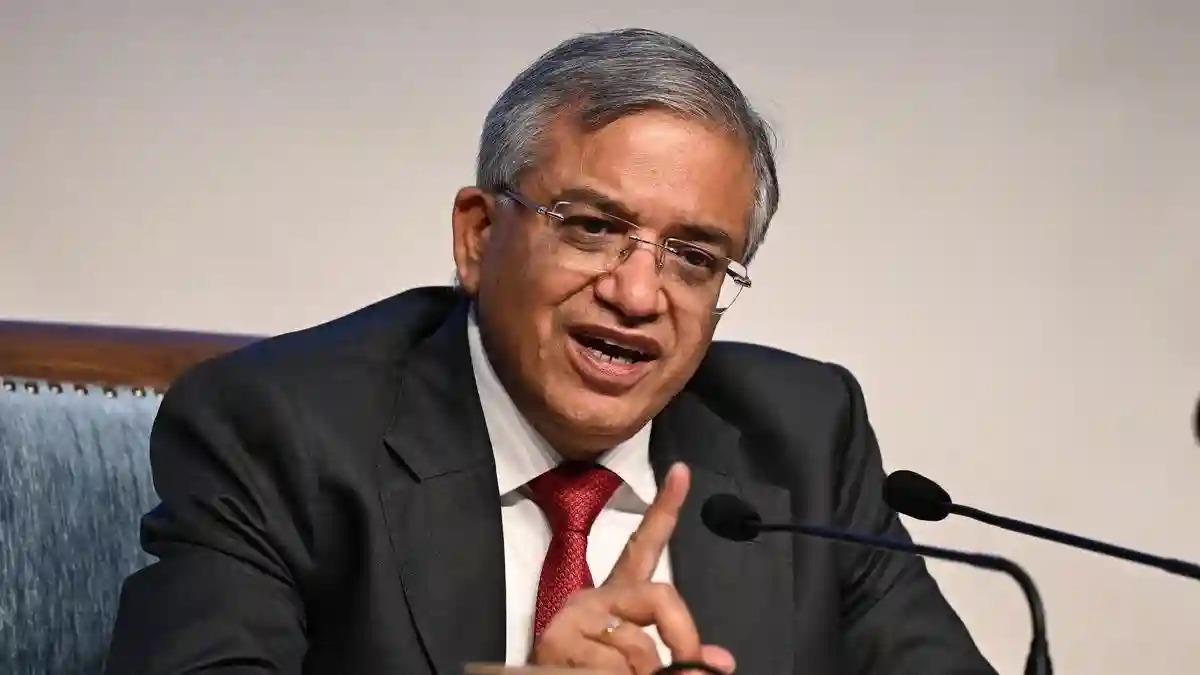 வாக்குப்பதிவு இயந்திரத்தில் வேட்பாளர்களின் புகைப்படம்: தேர்தல் ஆணையர் ஞானேஷ் குமார் அதிரடி அறிவிப்பு!