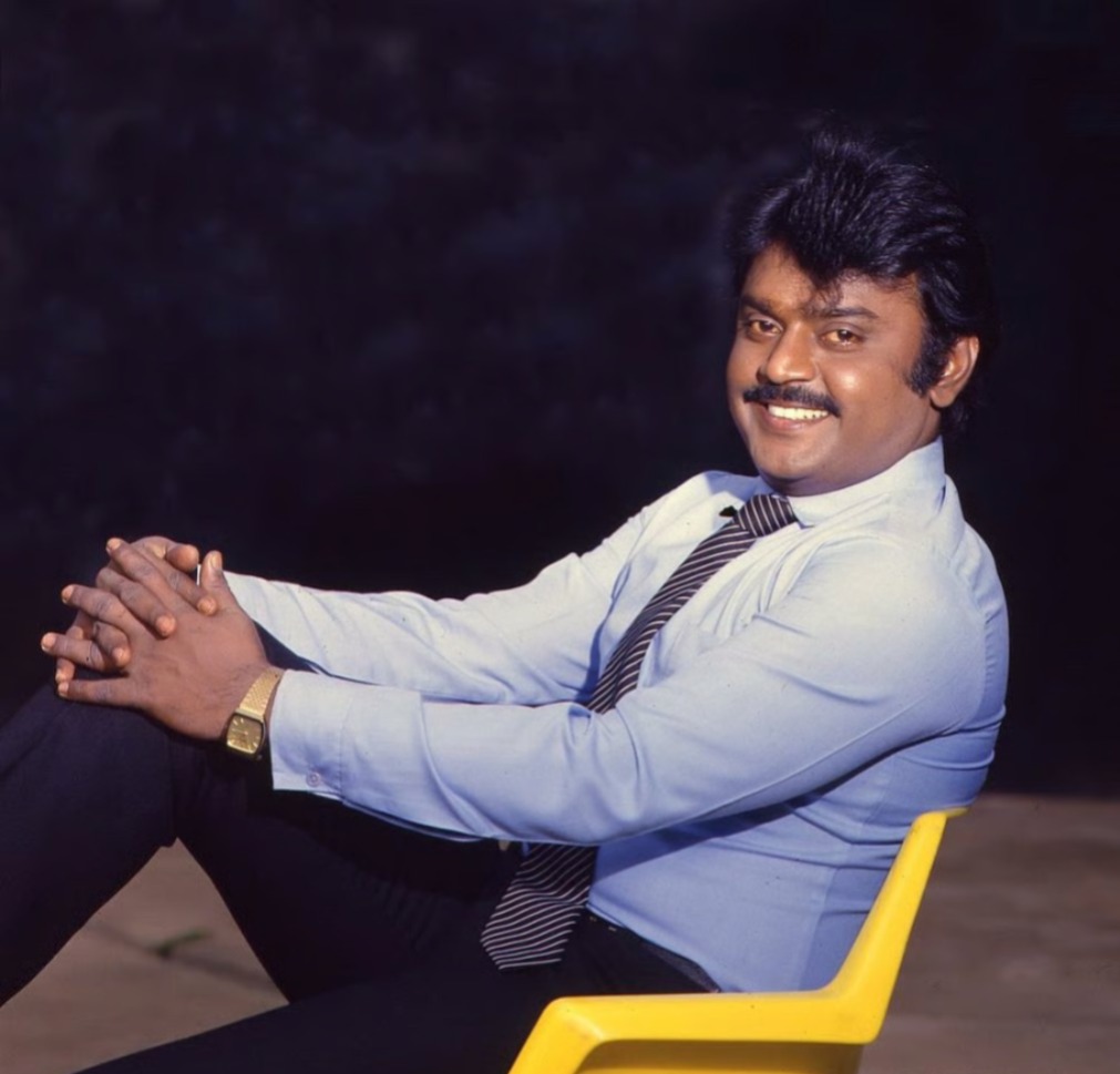 மக்கள் மனங்களில் வாழும் ‘கேப்டன்’: விஜயகாந்த் நினைவிடத்தில் தலைவர்கள் மலரஞ்சலி!