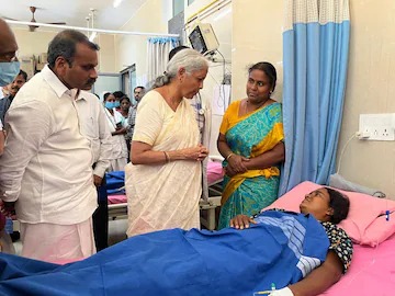 "ஆறுதல் கூறவே வந்தேன்.." மத்திய அமைச்சர் நிர்மலா சீதாராமன் விளக்கம்